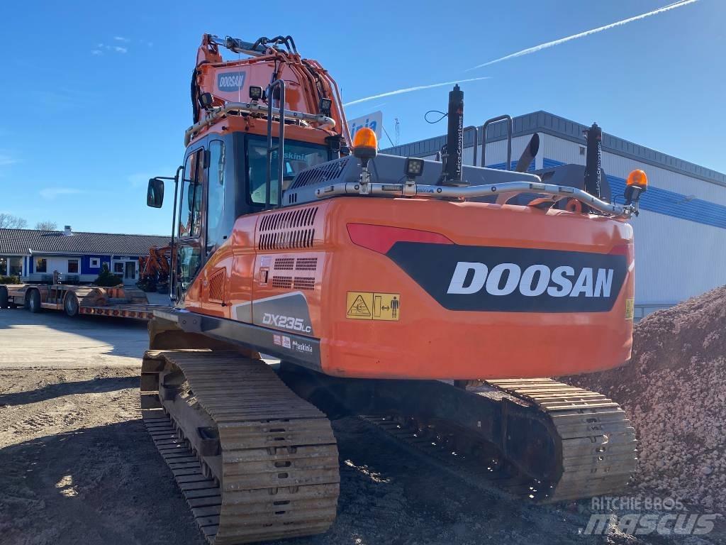Doosan DX 235 LC-5 Roomikekskavaatorid