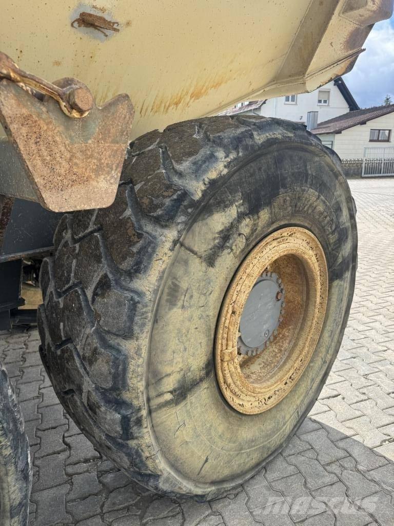 Terex TA 30 Liigendraamiga pinnaseveokid