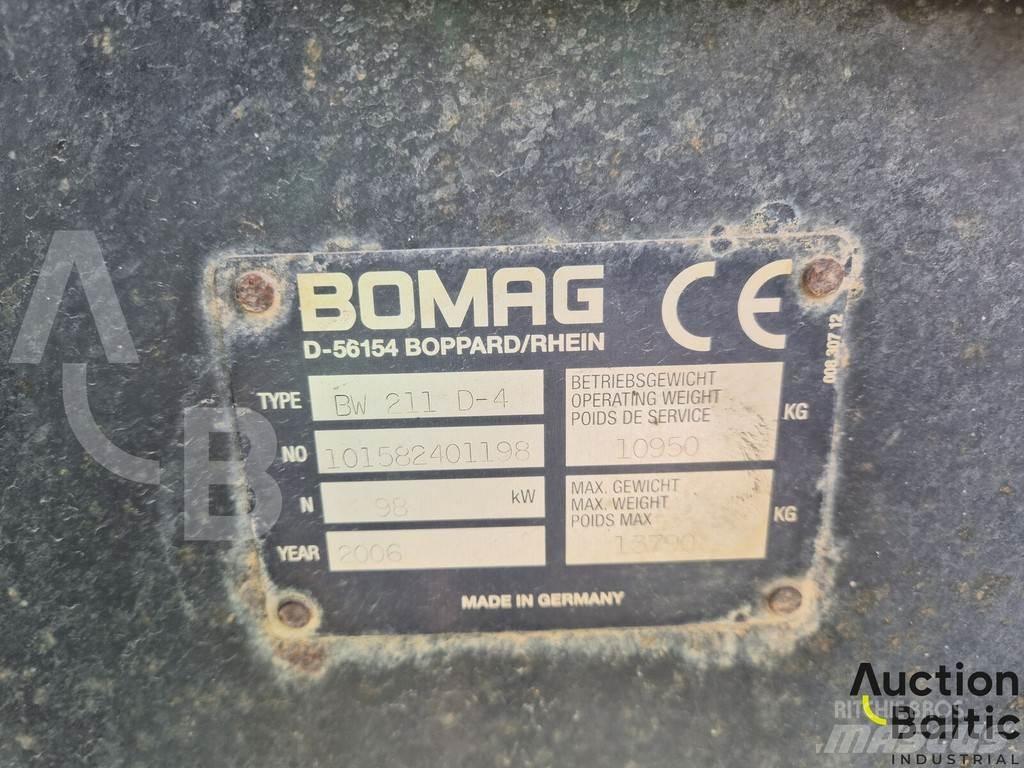 Bomag BW 211 D-4 Ühe trumliga rullid