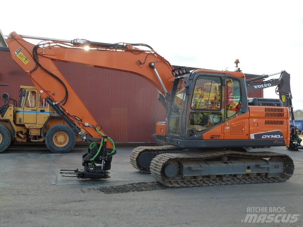 Doosan DX140LC-5 Roomikekskavaatorid