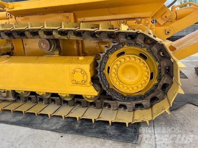 Komatsu D 61 EX-15 Buldooserid