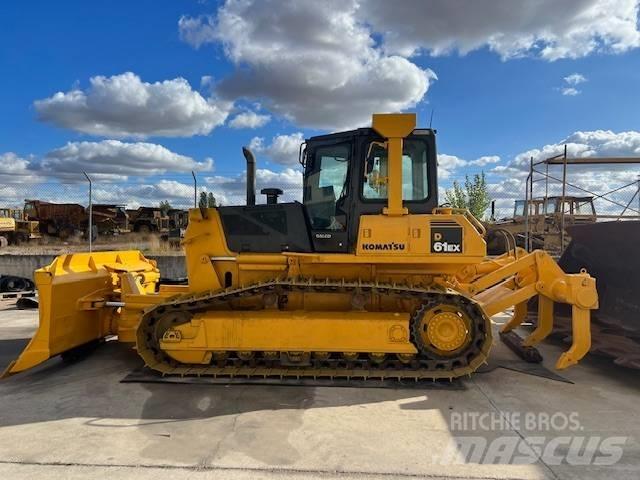 Komatsu D 61 EX-15 Buldooserid
