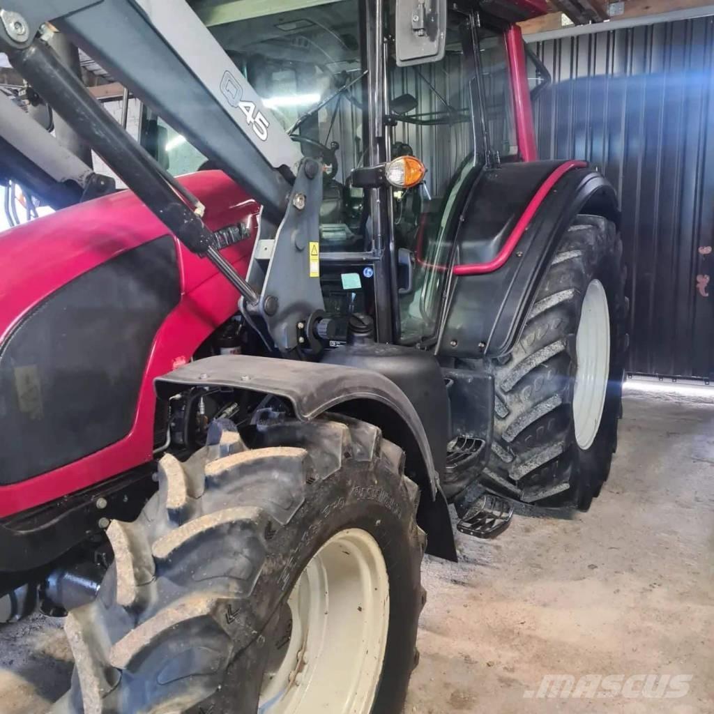 Valtra T 174 Traktorid