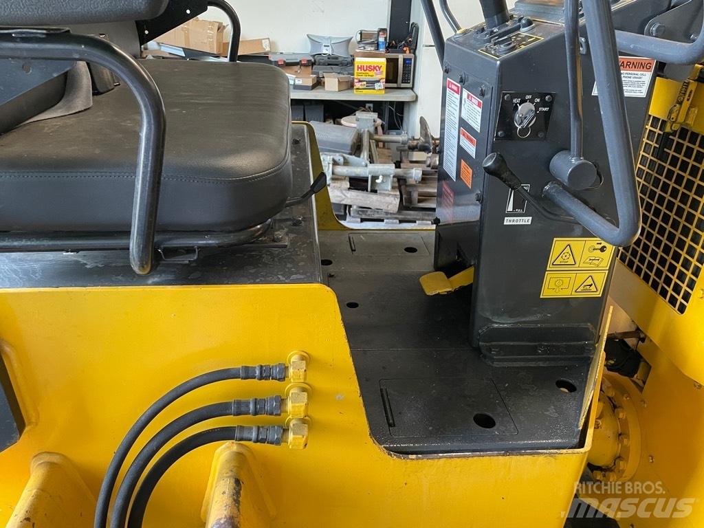 Sakai SW 320-1 Tandemrullid