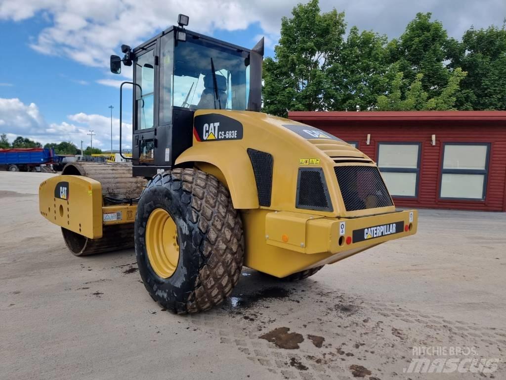CAT CS 683 E Ühe trumliga rullid