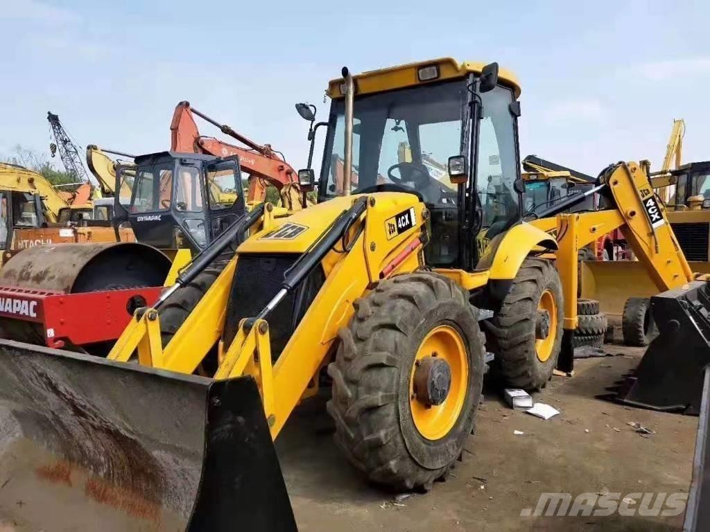 JCB 4CX Ekskavaatorlaadurid