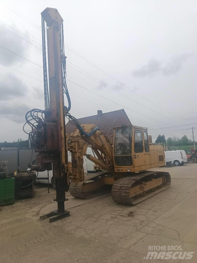 Liebherr R 922 L Roomikekskavaatorid