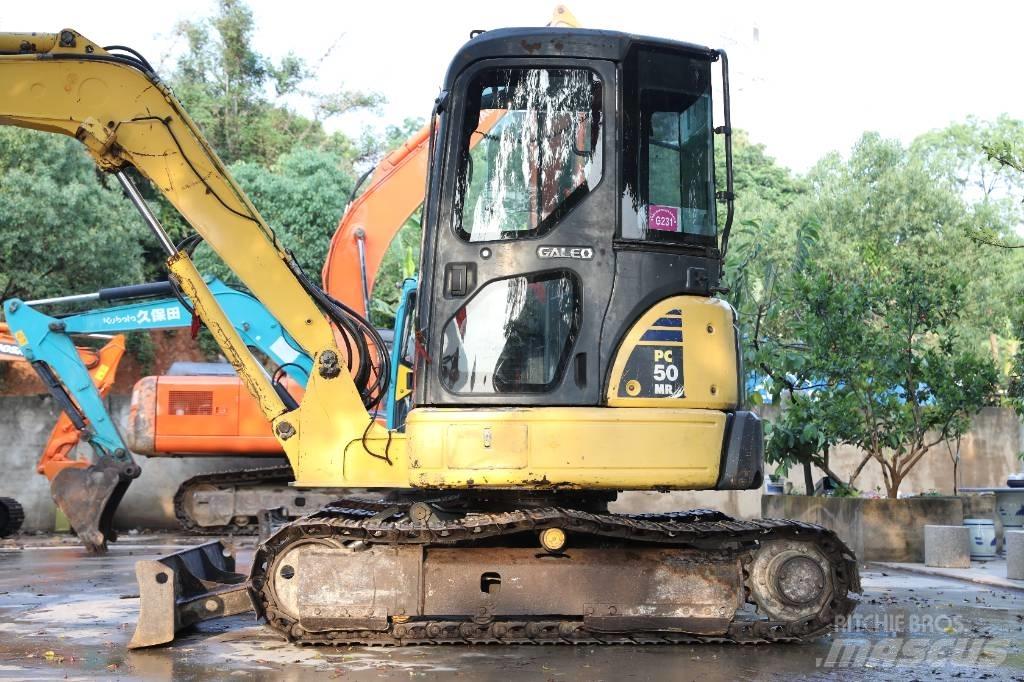 Komatsu PC 50 MR Roomikekskavaatorid