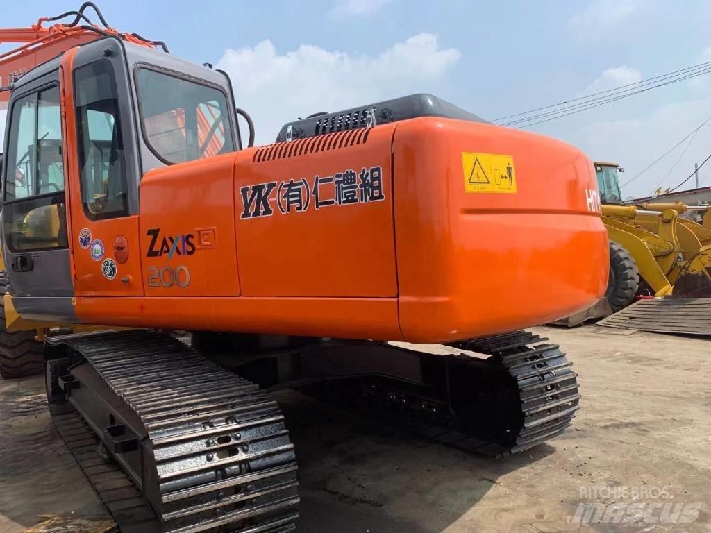 Hitachi zx200 Roomikekskavaatorid