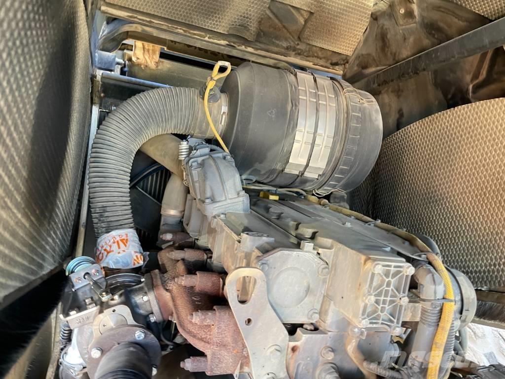 Bomag BW 213 DH-4 Ühe trumliga rullid