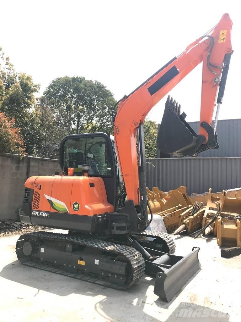 Doosan DX 60 Miniekskavaatorid < 7 t