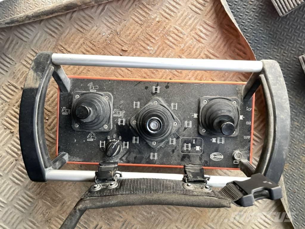 Sandvik Ranger DX800 Vertikaalsed puurmasinad