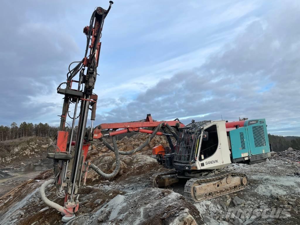 Sandvik Ranger DX800 Vertikaalsed puurmasinad