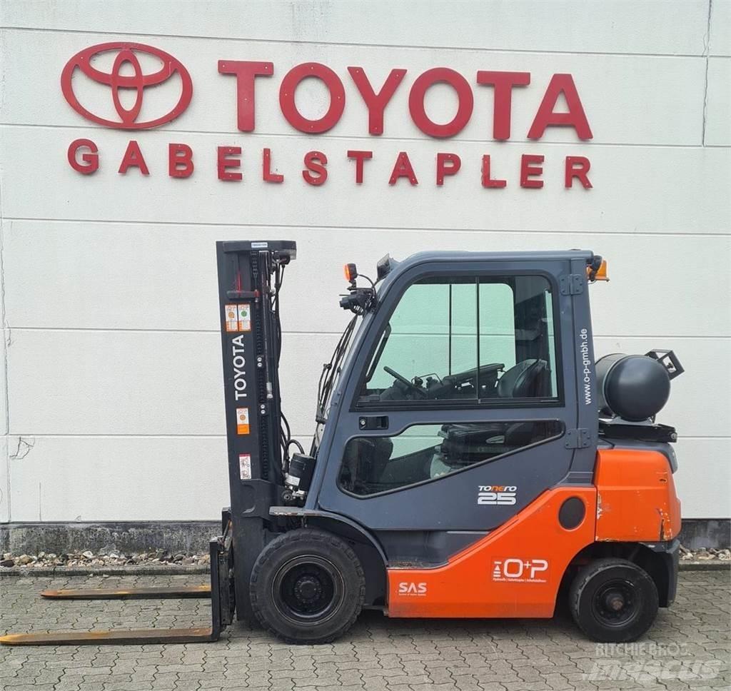 Toyota 02-8FGF25 Gaasitõstukid