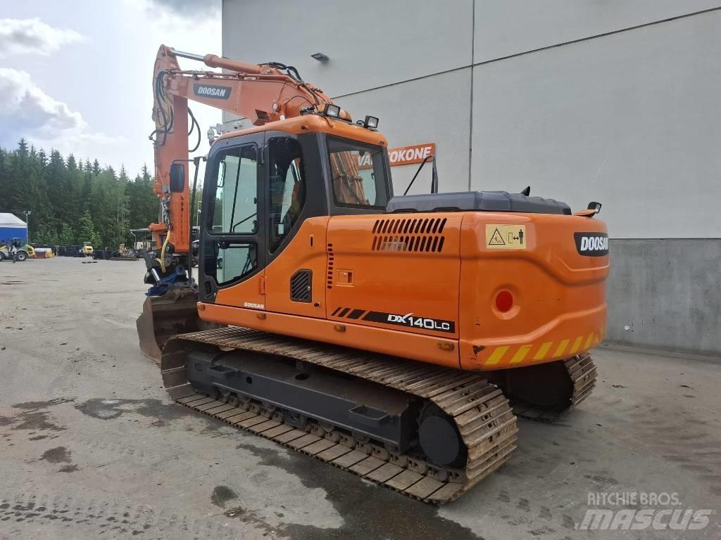 Doosan DX 140 LC Roomikekskavaatorid