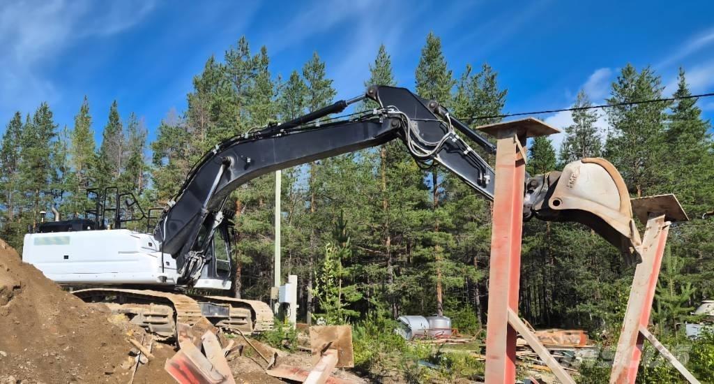 Hidromek HMK 300 LC Roomikekskavaatorid