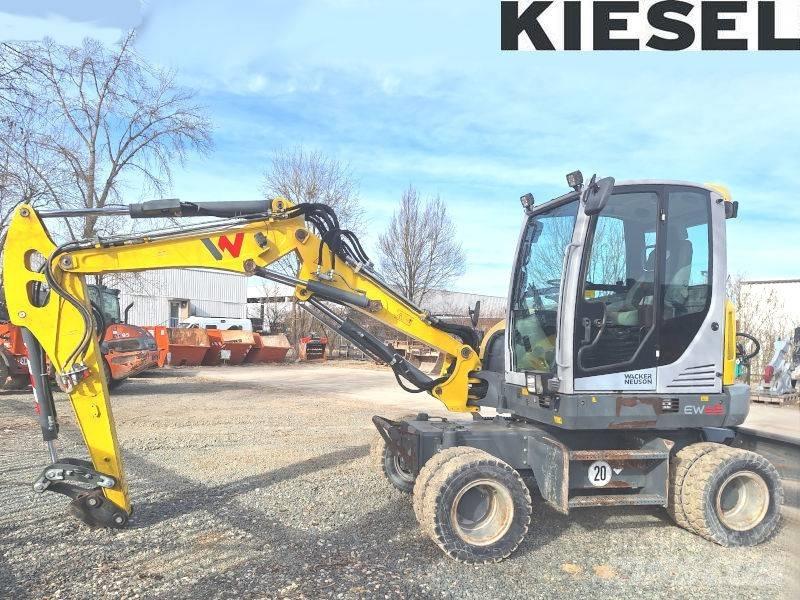 Wacker Neuson EW 65 Ratasekskavaatorid