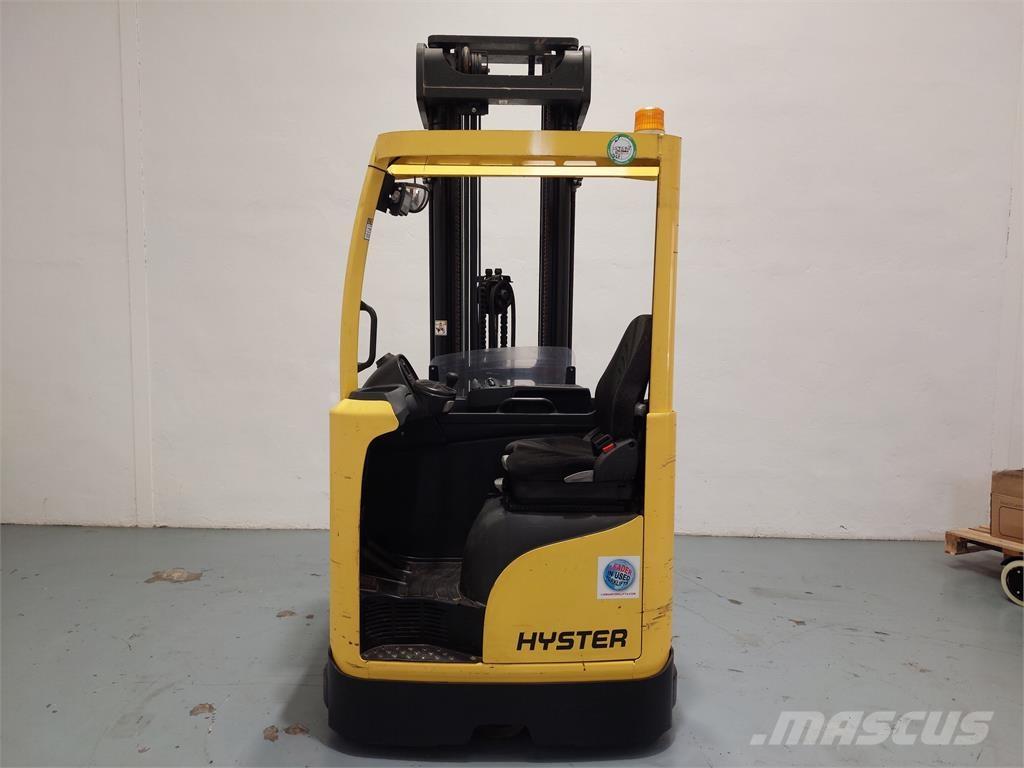 Hyster R 2 5 Lükandmastiga tõstukid