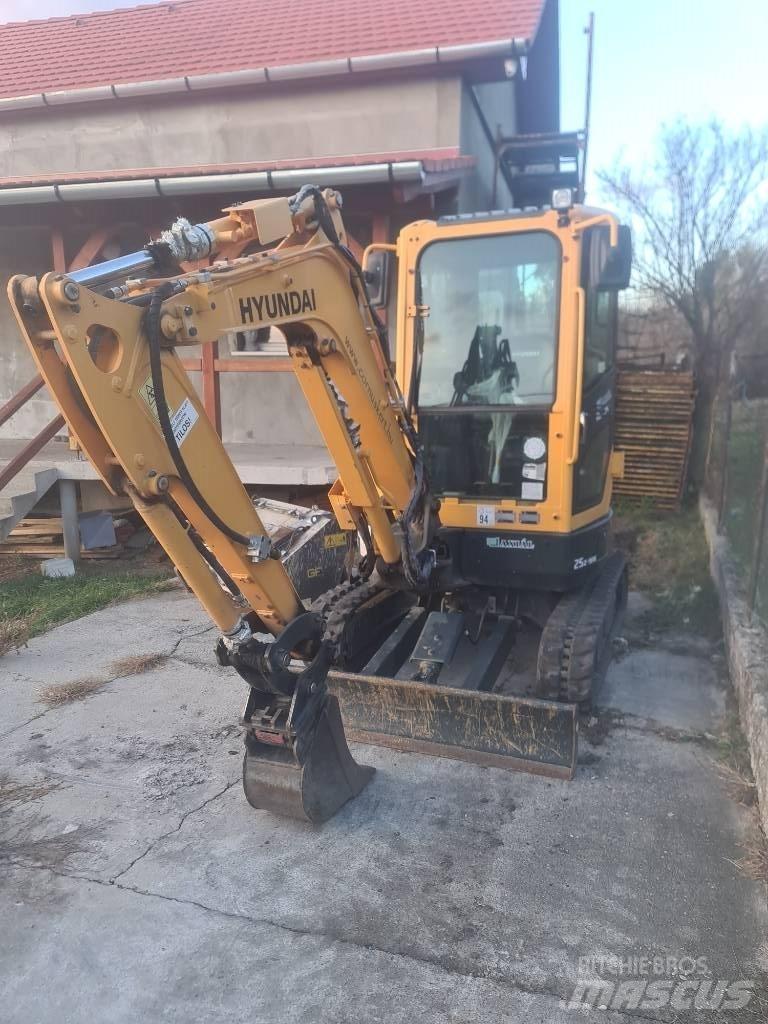 Hyundai R25Z-9 AK Miniekskavaatorid < 7 t