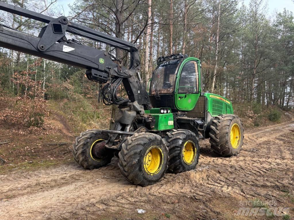 John Deere 1170 E Harvesterid