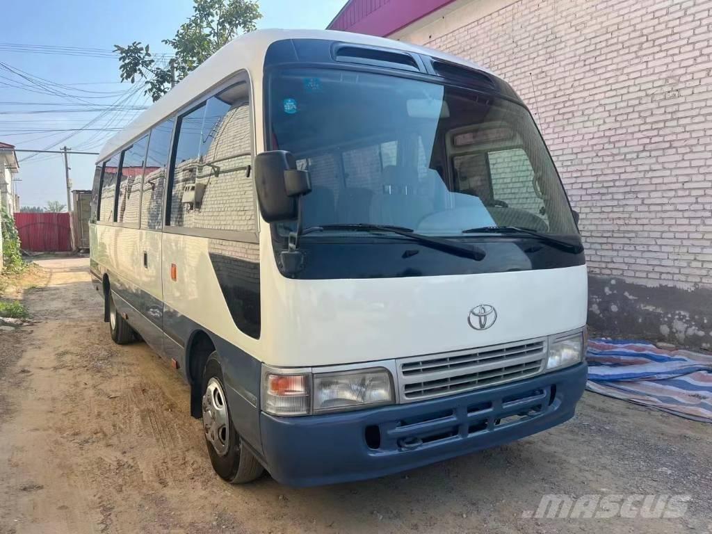Toyota Coaster Bus Väikebussid