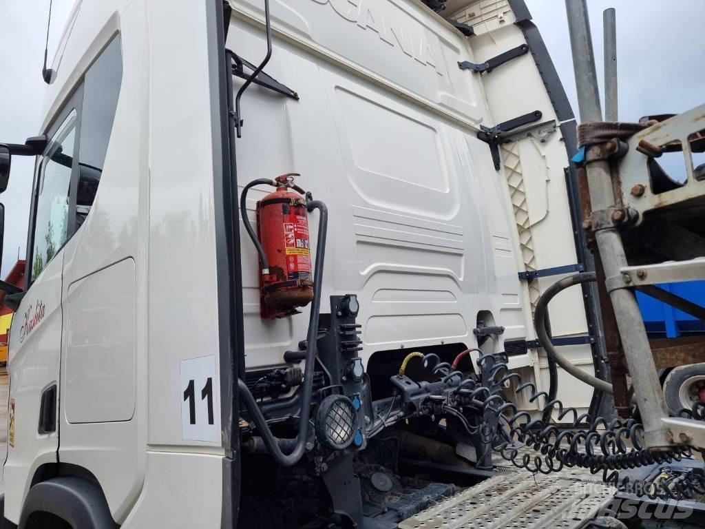 Scania R 450 Sadulveokid