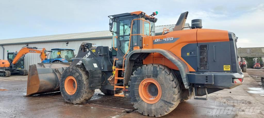 Doosan DL 480-7 Ratasekskavaatorid