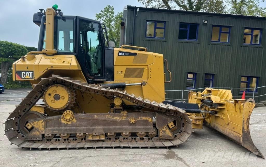 CAT D 6 N LGP Buldooserid