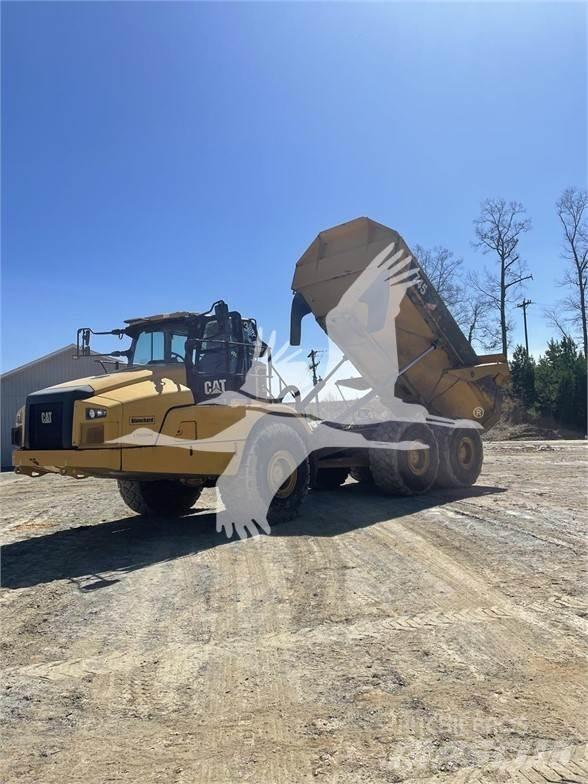 CAT 745 Liigendraamiga pinnaseveokid