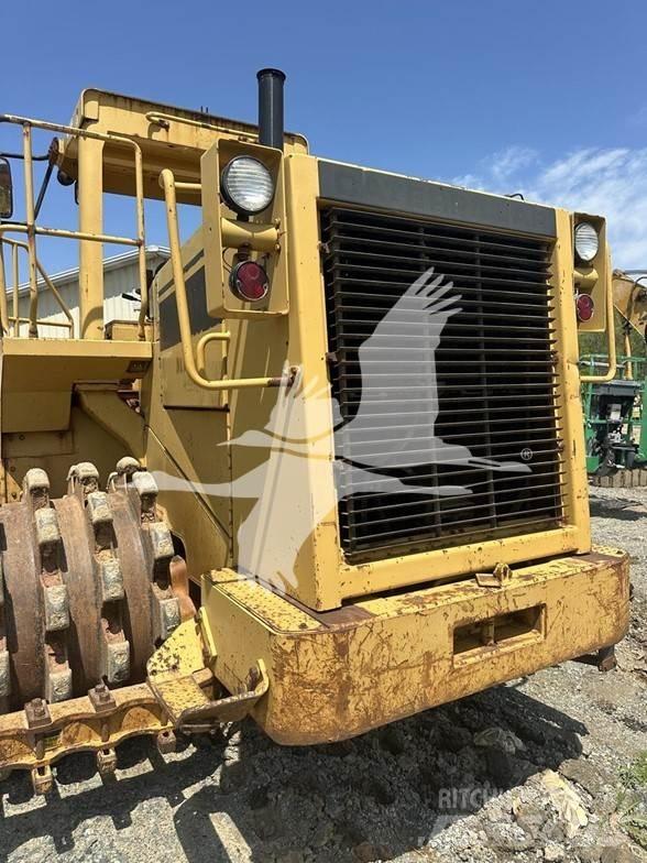 CAT 815B Ühe trumliga rullid