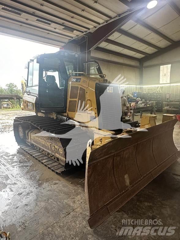 CAT D5K2 LGP Buldooserid