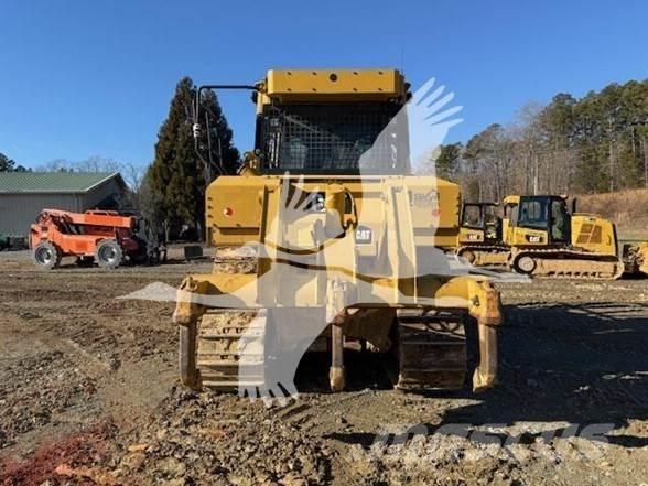 CAT D6T XL Buldooserid