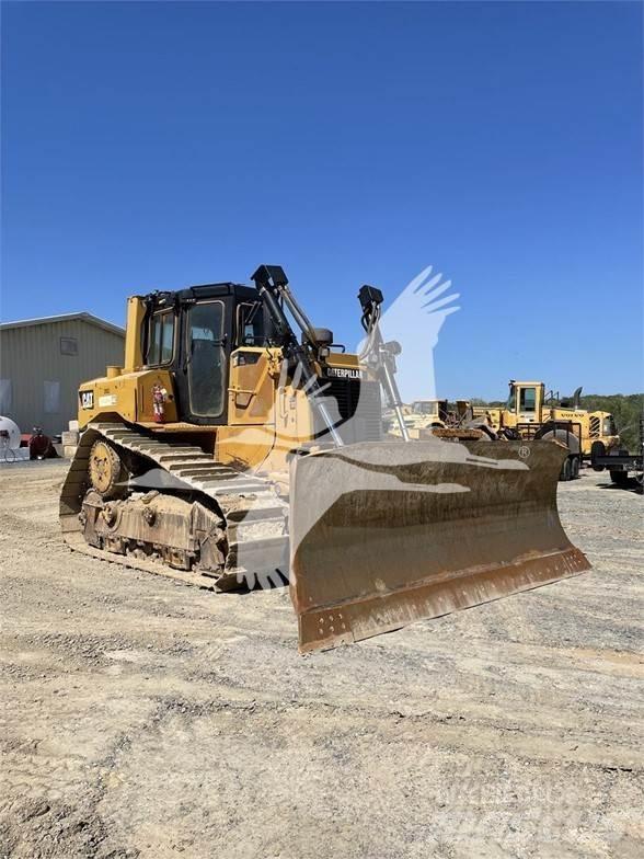 CAT D6T XL Buldooserid