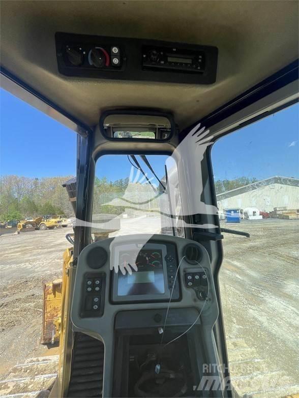 CAT D6T XL Buldooserid