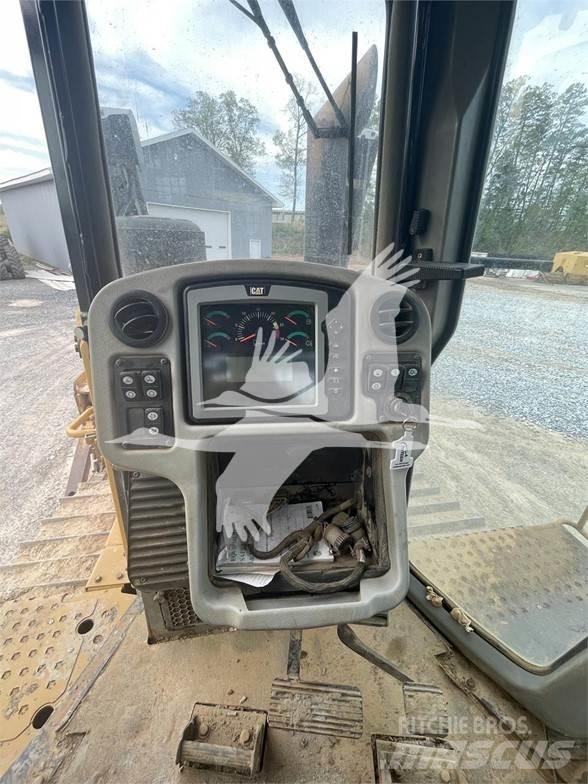CAT D6T XL Buldooserid
