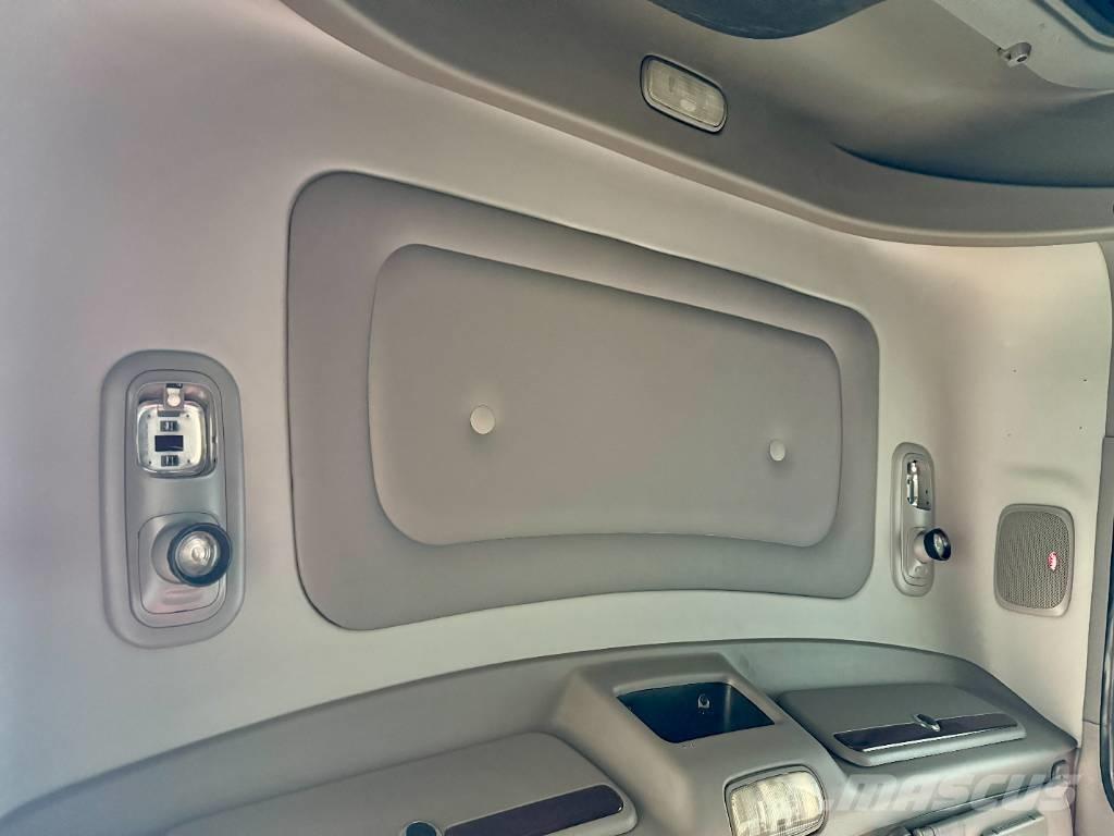 Peterbilt 388 Sadulveokid