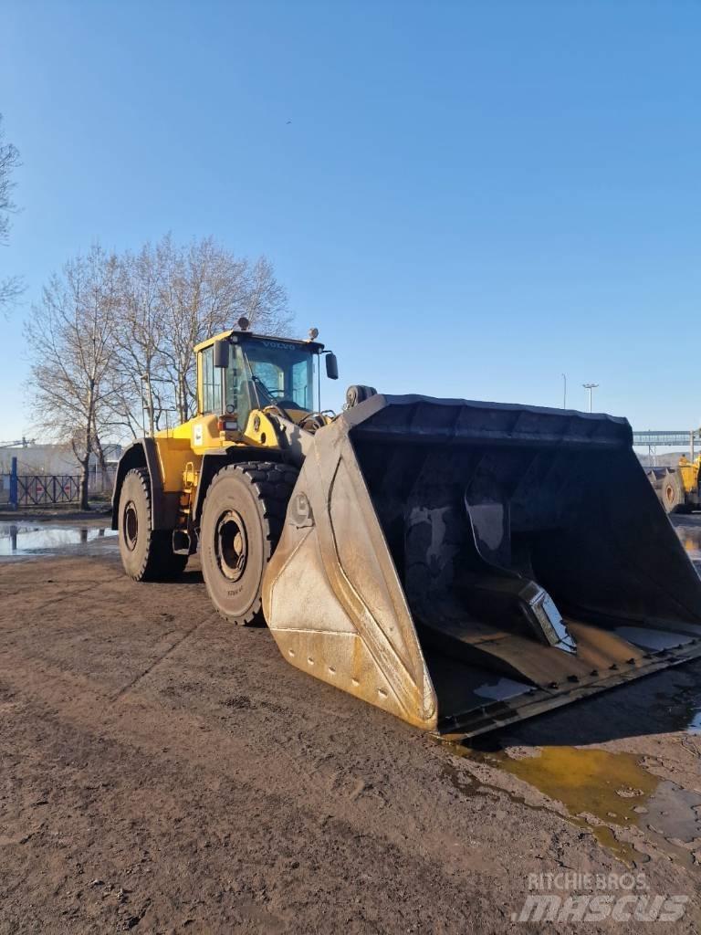 Volvo L 220 F Rataslaadurid