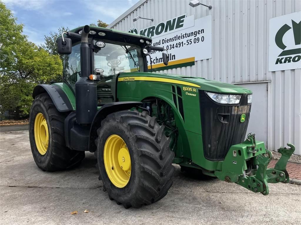 John Deere 8335R Traktorid