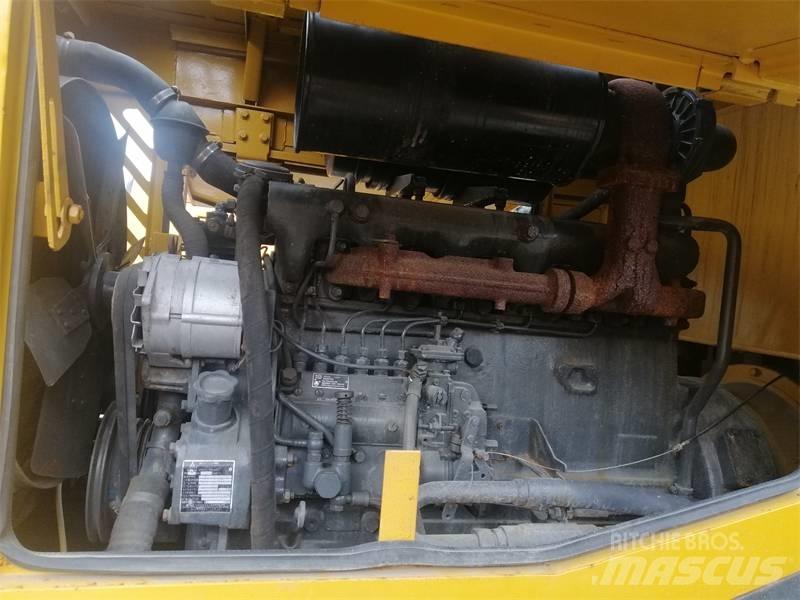 SDLG LG 933 L Rataslaadurid