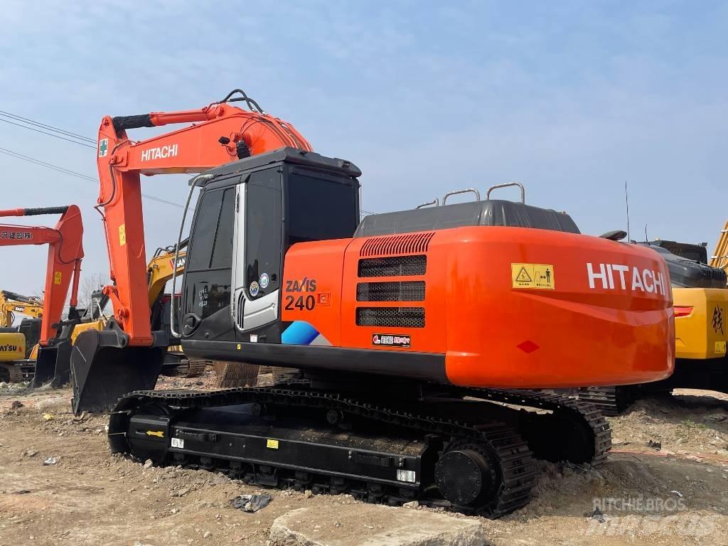 Hitachi ZX 240 Roomikekskavaatorid