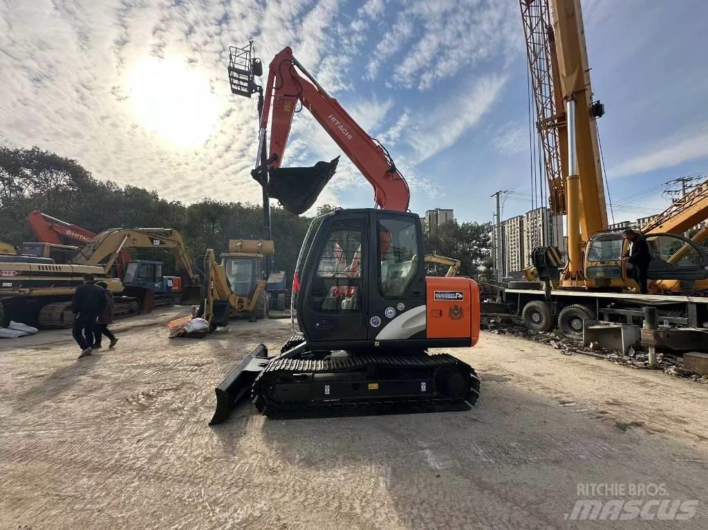 Hitachi ZX 70 Roomikekskavaatorid