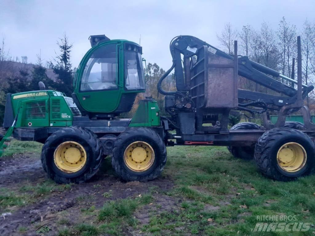 John Deere 1210 E Forwarderid