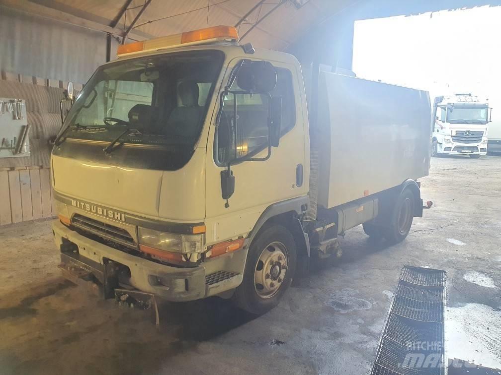 Mitsubishi Canter Tänavapuhastusmasinad