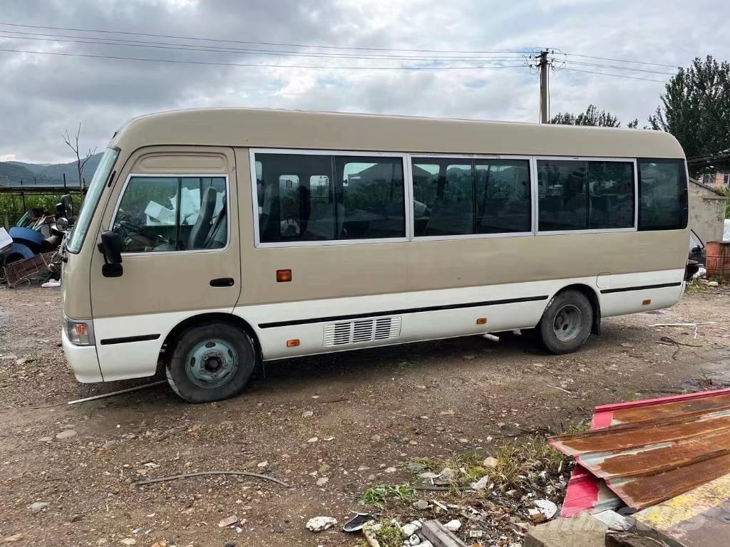 Toyota Coaster Bus Väikebussid