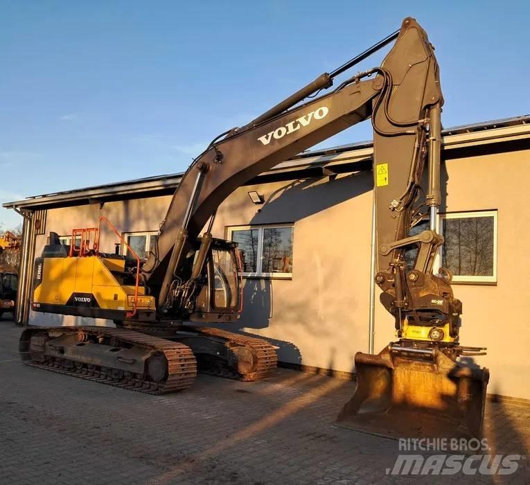 Volvo EC 300 EL Roomikekskavaatorid