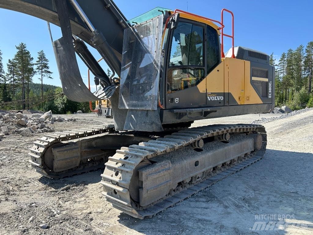 Volvo EC 380 EL Roomikekskavaatorid