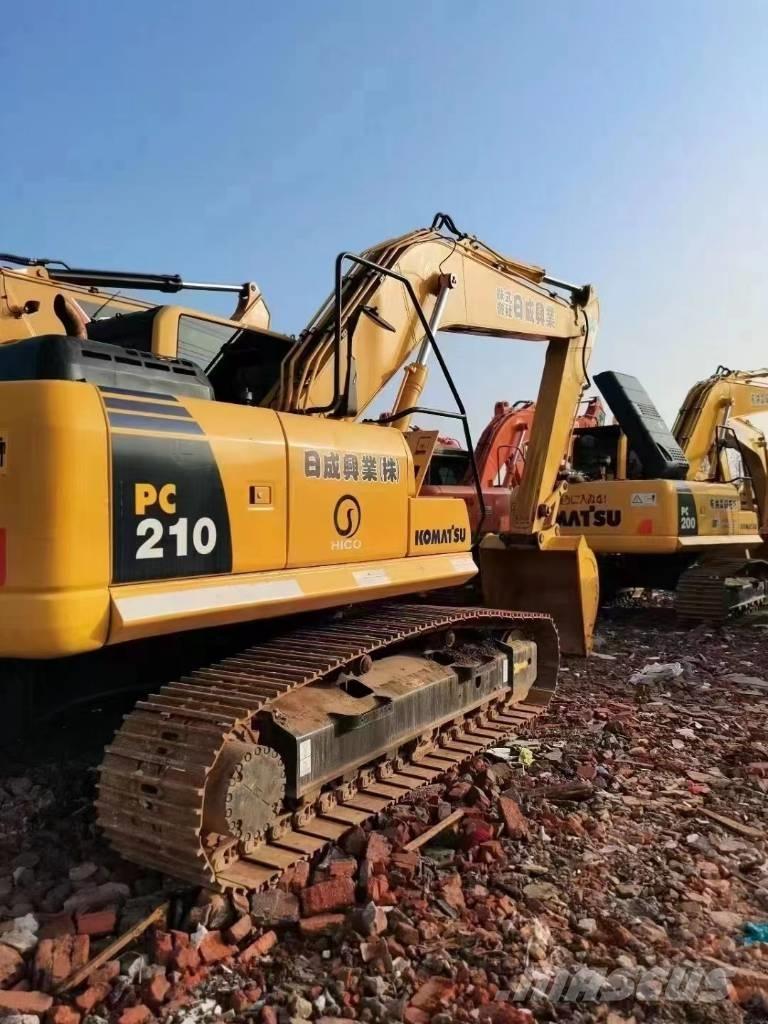 Komatsu pc 210 Roomikekskavaatorid