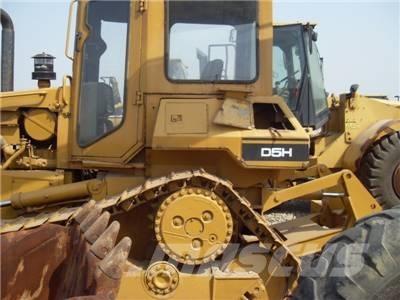 CAT D 5 H Buldooserid