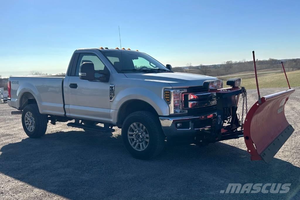 Ford F 250 XLT SD Muu