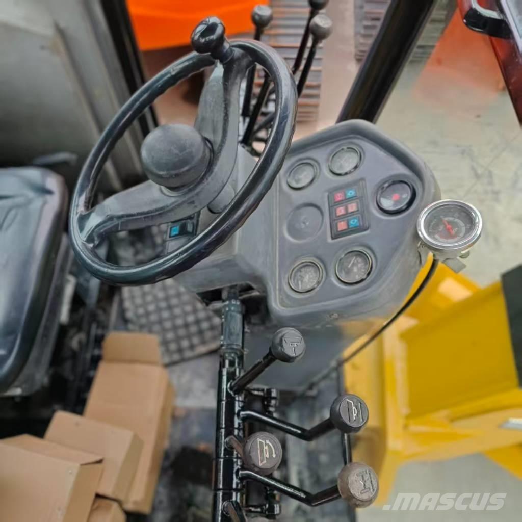 CAT 140 GC Muu
